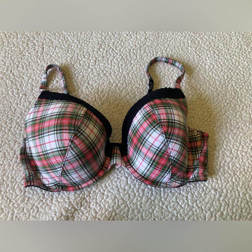 Victorias Secret brand, lined perfect coverage, size 36D, pretty plaid pattern